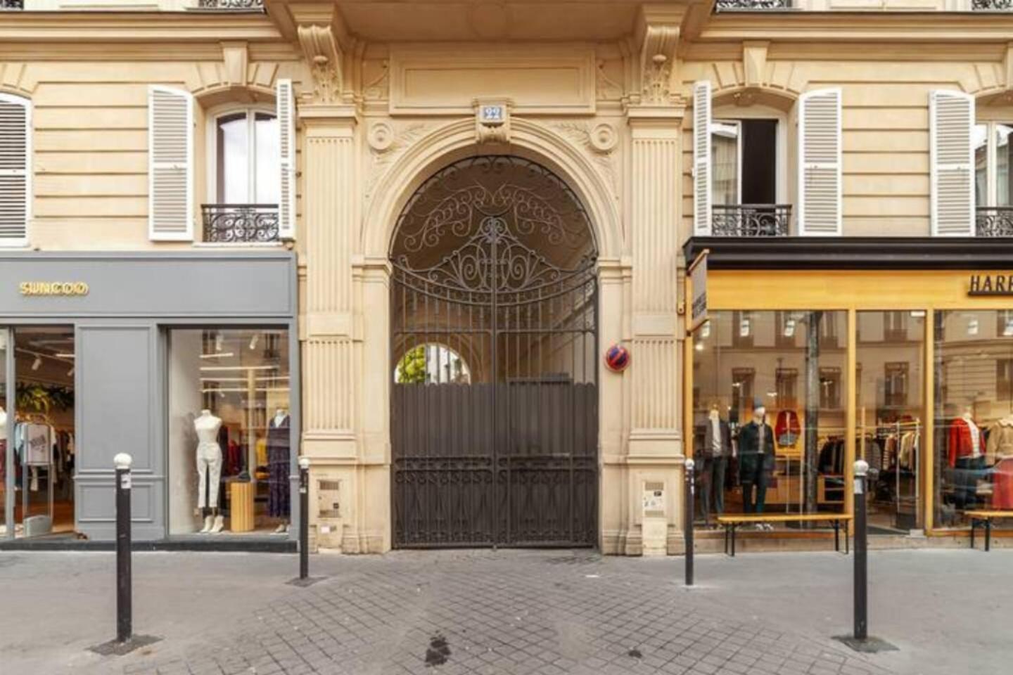 Guestready - Artist Loft With A Vertical Garden Paris Eksteriør bilde